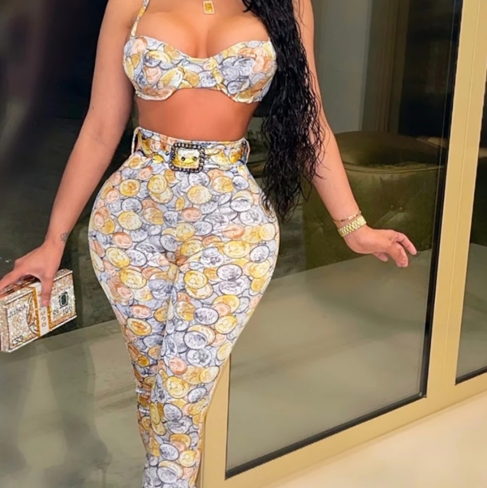 TWO PIECE OUTFIT